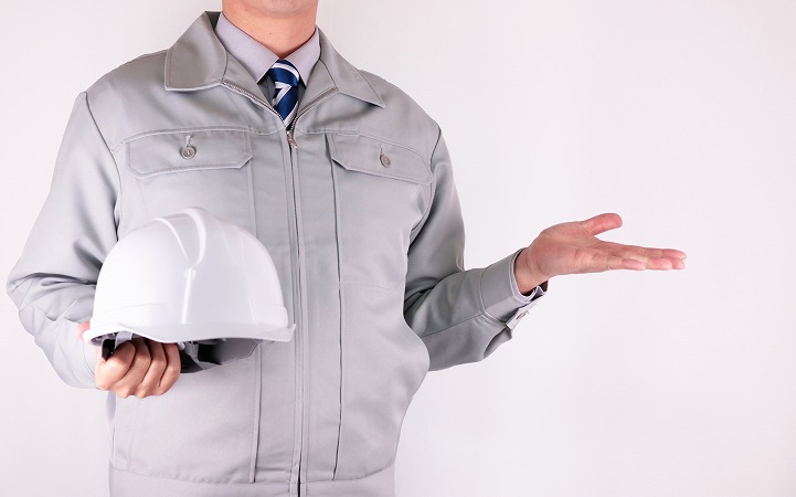 手を出す工事業者