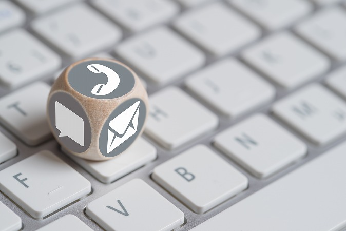 キーボードとサイコロ